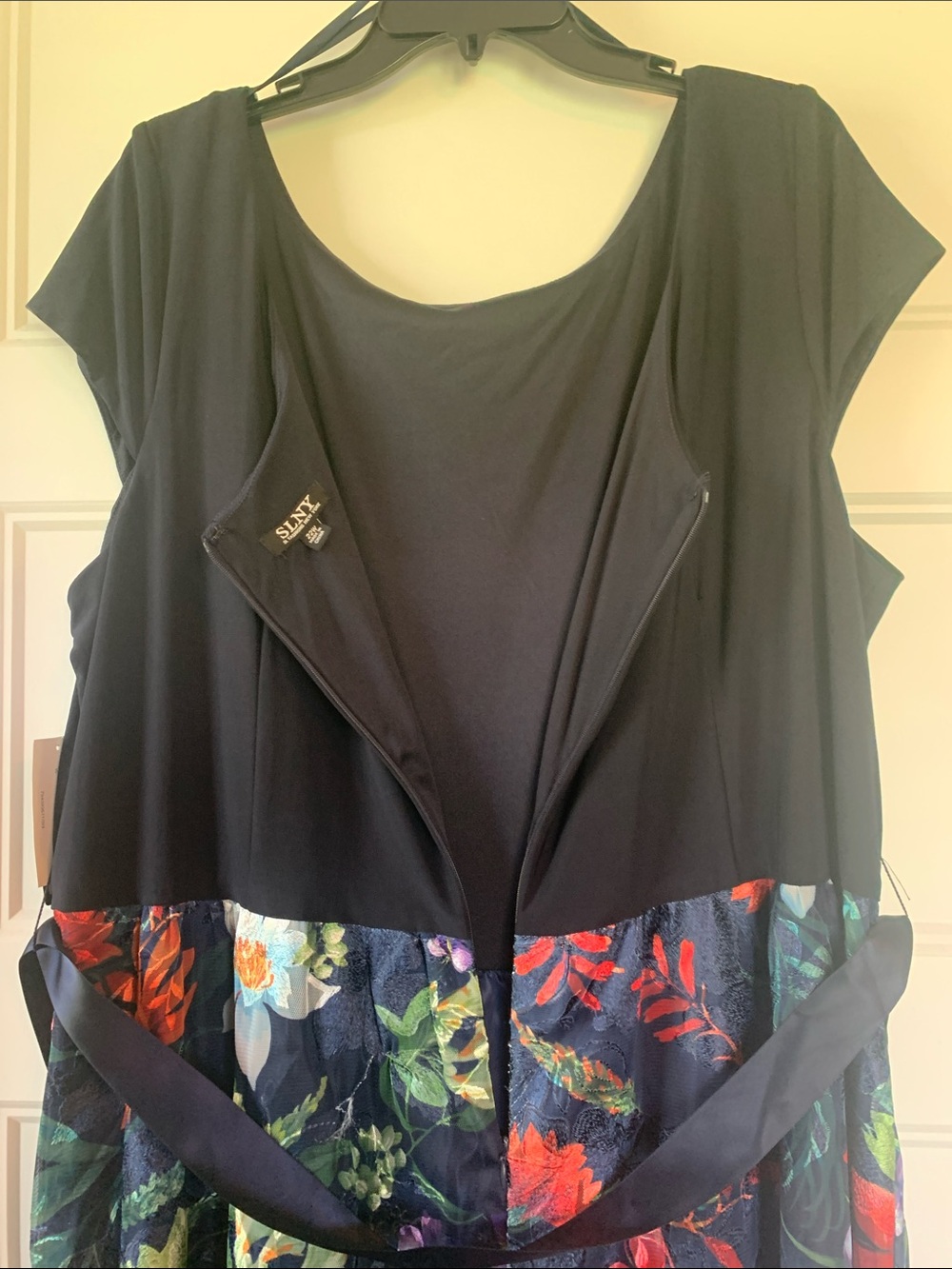 Black Top Navy Floral Midi Dress with Tie Waist-size 22W - Picture 5 of 9
